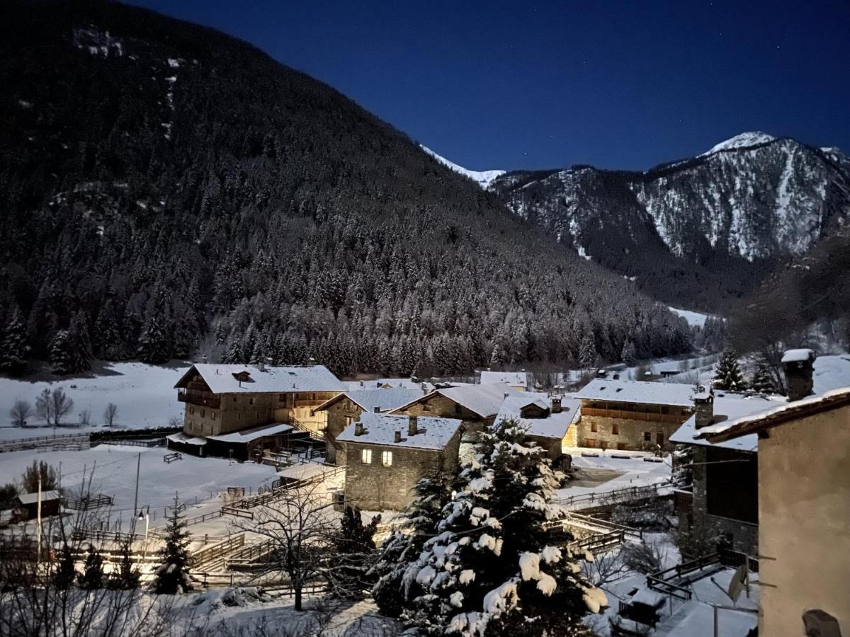 Apartmán Aux Pieds Du Malatra' 1 Saint-Rhemy-En-Bosses Exteriér fotografie
